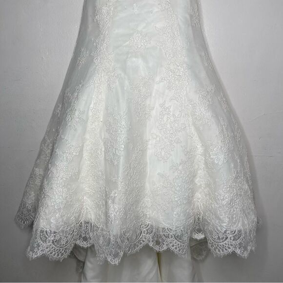 Allure Bridal 9004 Lace And Satin Strapless Sweetheart Mermaid Wedding Dress - Picture 3 of 12